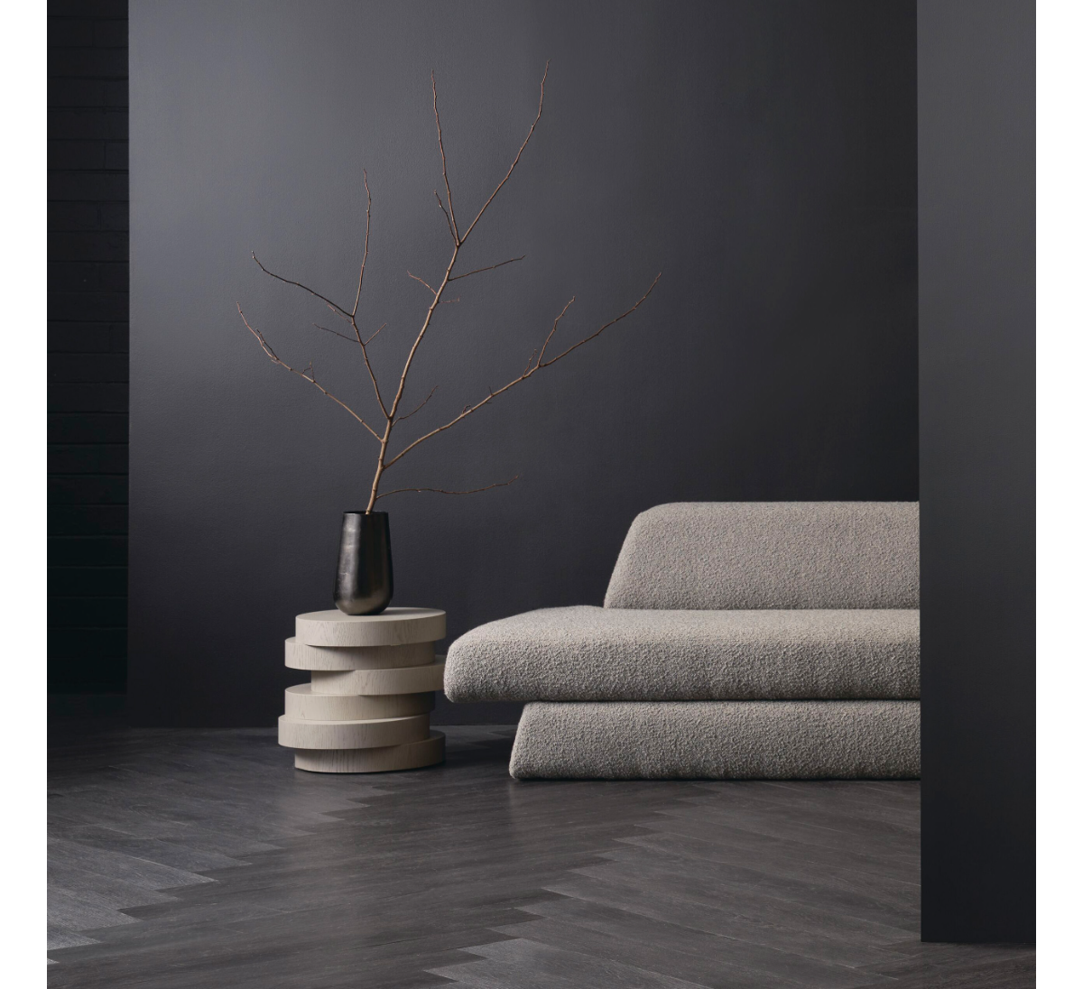 Приставной столик RONA Andrew Martin, стоимость 229 500 руб.  Фотография 3